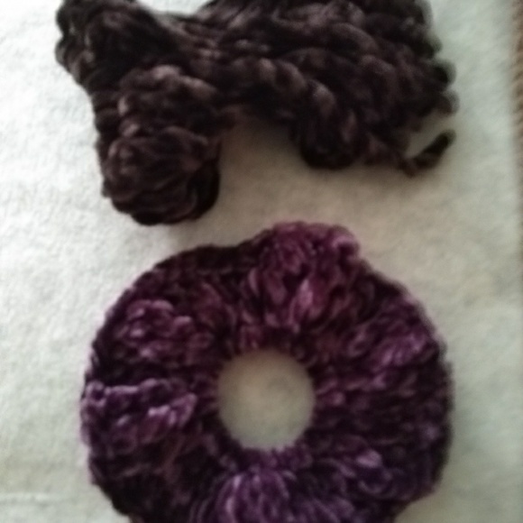 Purple scrunchies set of 3 - Picture 2 of 5